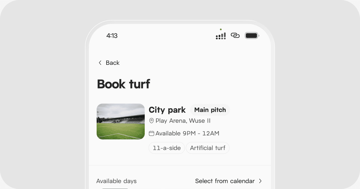 Playdey app screen for booking a turf, showing the pitch, its location and available hours